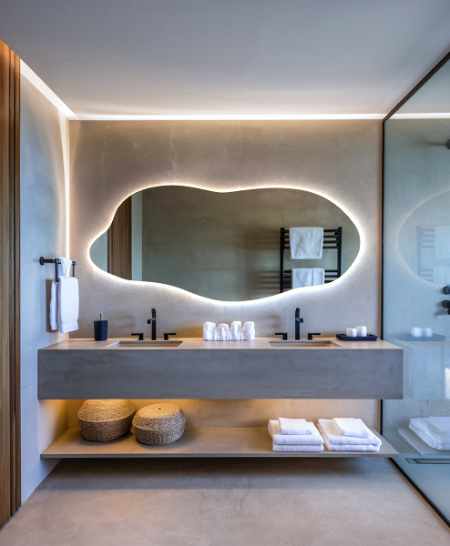 Specchio forma irregolare con led 45x100 cm