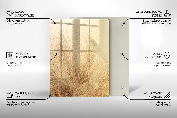 Tagliere in vetro Noci su sfondo bianco