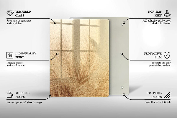 Tagliere in vetro Noci su sfondo bianco