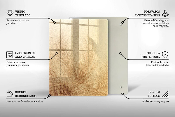 Tagliere in vetro Noci su sfondo bianco