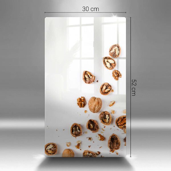 Tagliere in vetro Noci su sfondo bianco