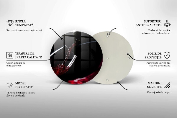 Tagliere in vetro Un bicchiere di vino rosso