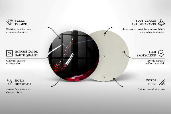 Tagliere in vetro Un bicchiere di vino rosso