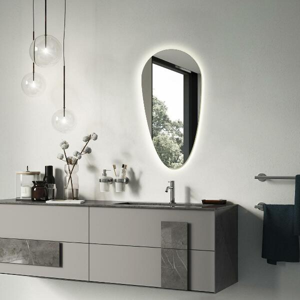 Specchio a goccia con led 50x100 cm