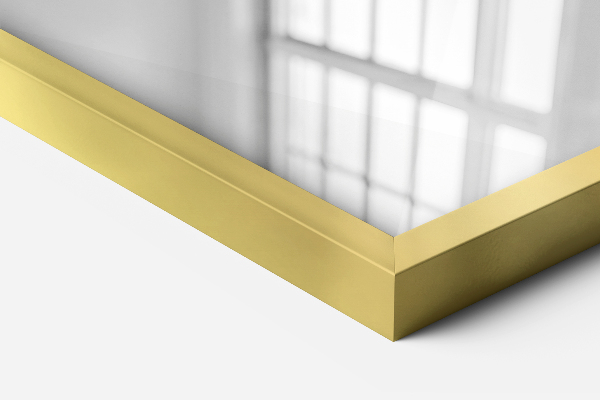 Specchio rettangolare minimalista con cornice dorata 70x50 cm