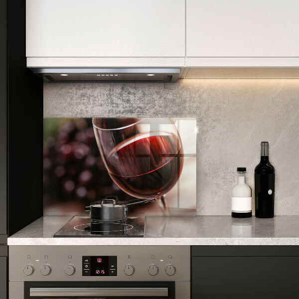 Copri piano cottura Un bicchiere di vino rosso