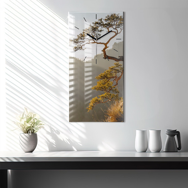 Orologio verticale Un albero in montagna