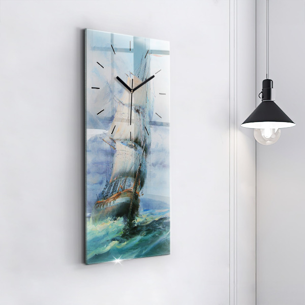 Orologio verticale Una nave sull'acqua