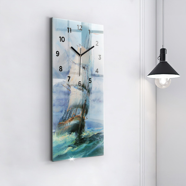 Orologio verticale Una nave sull'acqua