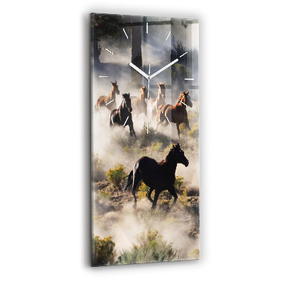 Orologio verticale Una mandria di cavalli in corsa