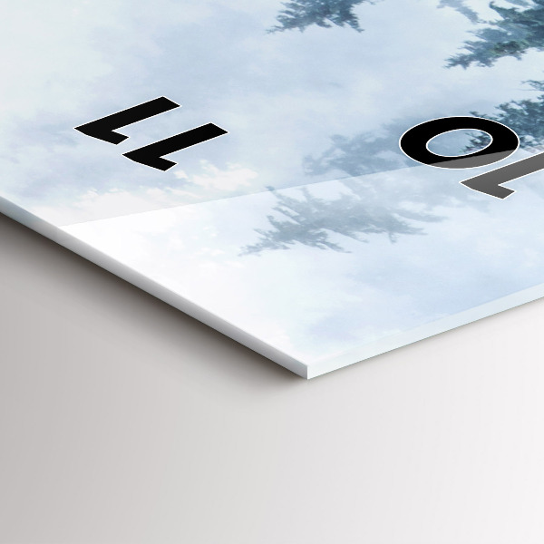 Orologio verticale Paesaggio montano nebbioso