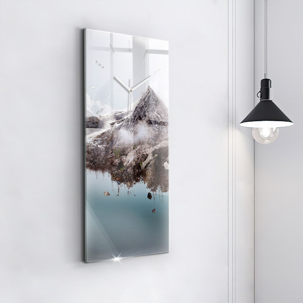 Orologio verticale Isola volante e cascata