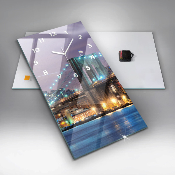 Orologio verticale Ponte di Brooklyn e East River