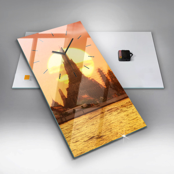 Orologio verticale Wat arun bangkok thailand