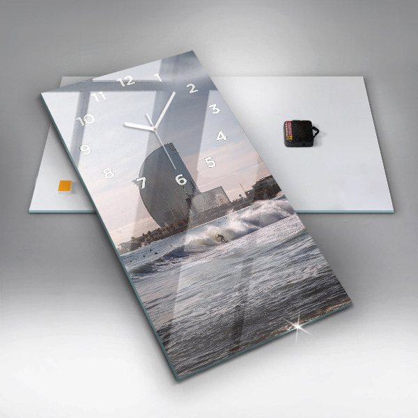 Orologio verticale in vetro Surfista di Barcellona