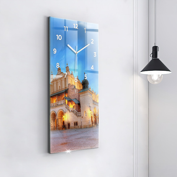 Orologio verticale Piazza del Mercato Principale di Cracovia