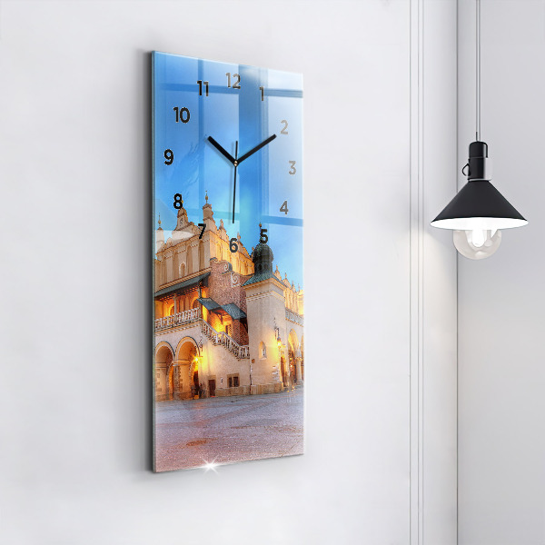 Orologio verticale Piazza del Mercato Principale di Cracovia