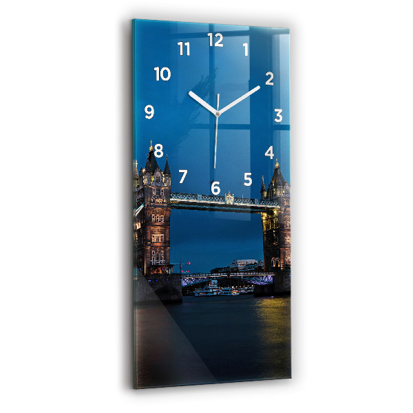 Orologio verticale in vetro Tower Bridge Londra di notte