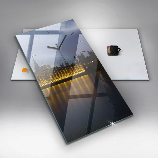 Orologio verticale in vetro Palazzo Winchester Londra