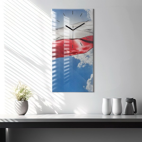 Orologio verticale in vetro La bandiera polacca contro il cielo
