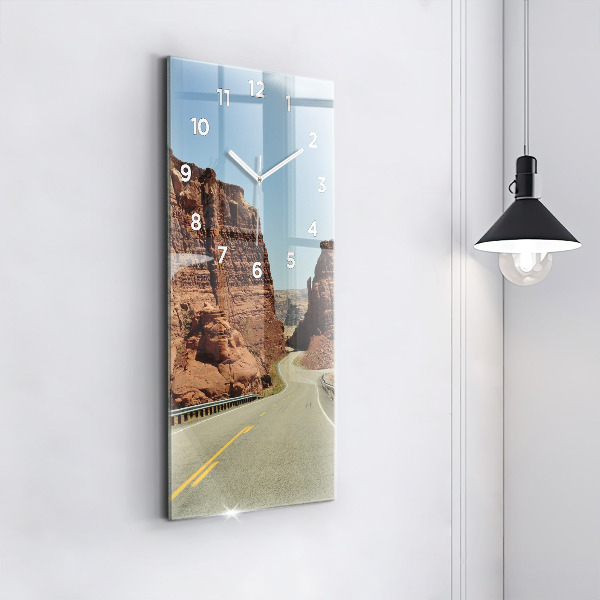 Orologio verticale in vetro Route 66 negli Stati Uniti
