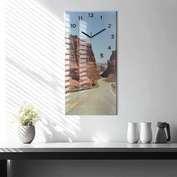 Orologio verticale in vetro Route 66 negli Stati Uniti