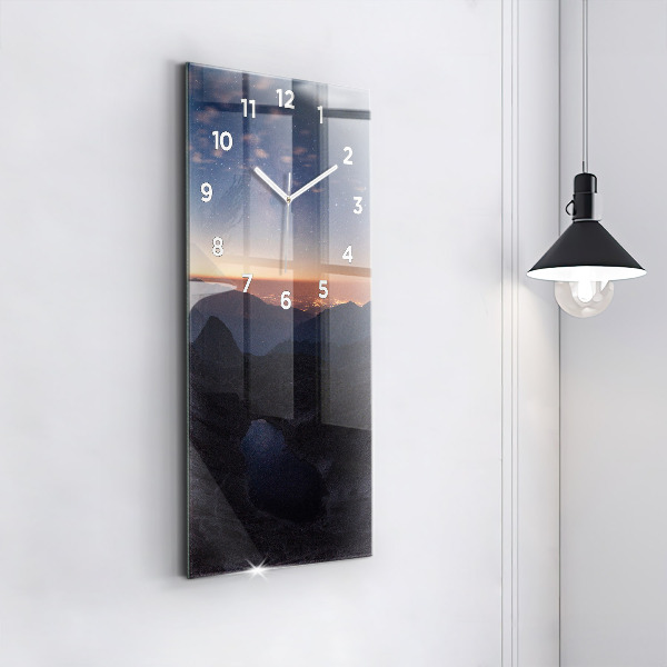 Orologio verticale in vetro Montagne al tramonto
