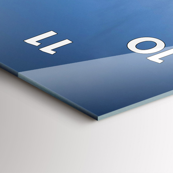 Orologio verticale in vetro Foto di Chicago