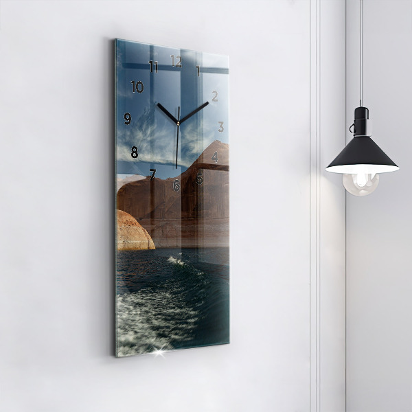 Orologio verticale in vetro Persona sugli sci d'acqua