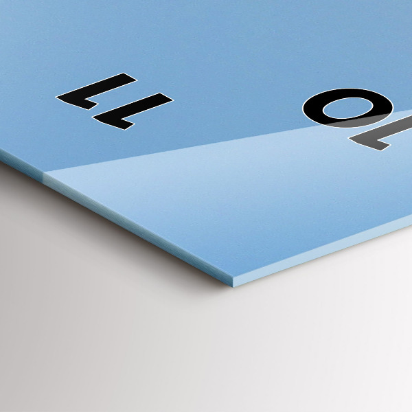 Orologio verticale in vetro Una barca che galleggia sull'oceano