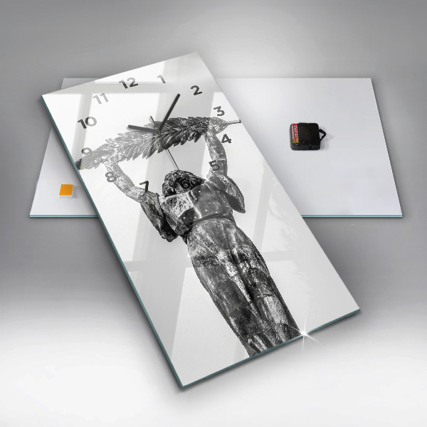 Orologio verticale in vetro Statua della Libertà a Budapest