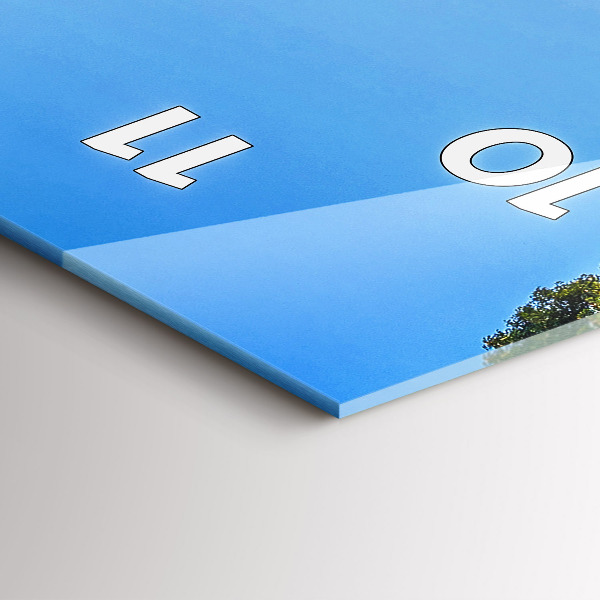 Orologio verticale Parco Surat Thani Thailandia