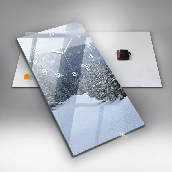 Orologio verticale Monti dei Giganti della Repubblica Ceca in inverno