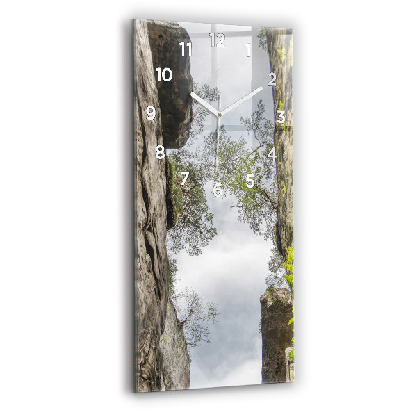 Orologio verticale Città di roccia nella Repubblica Ceca