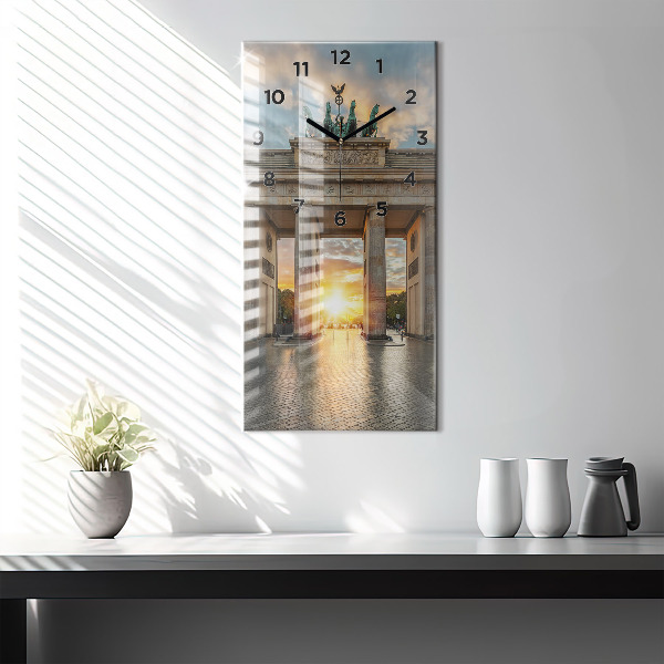 Orologio verticale Porta di Brandeburgo a Berlino