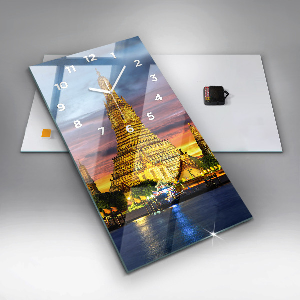 Orologio verticale Tempio a Bangkok Thailandia