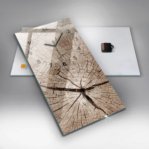 Orologio verticale Vecchio ceppo di legno