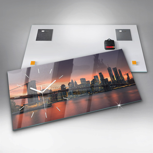 Orologio rettangolare Fiume orientale di New York