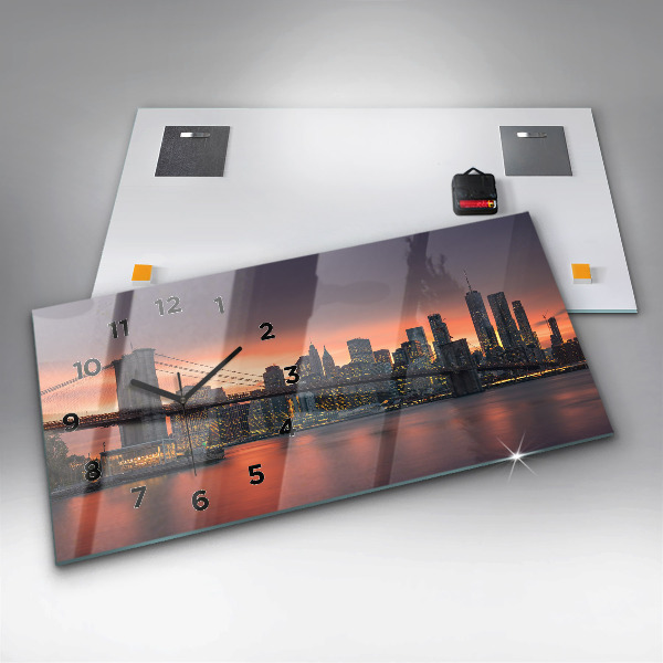 Orologio rettangolare Fiume orientale di New York