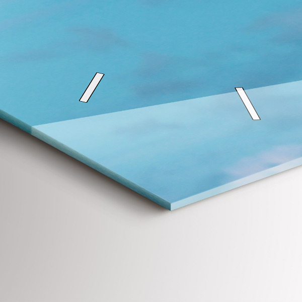 Orologi orizzontali Giraffa alta sullo sfondo del cielo