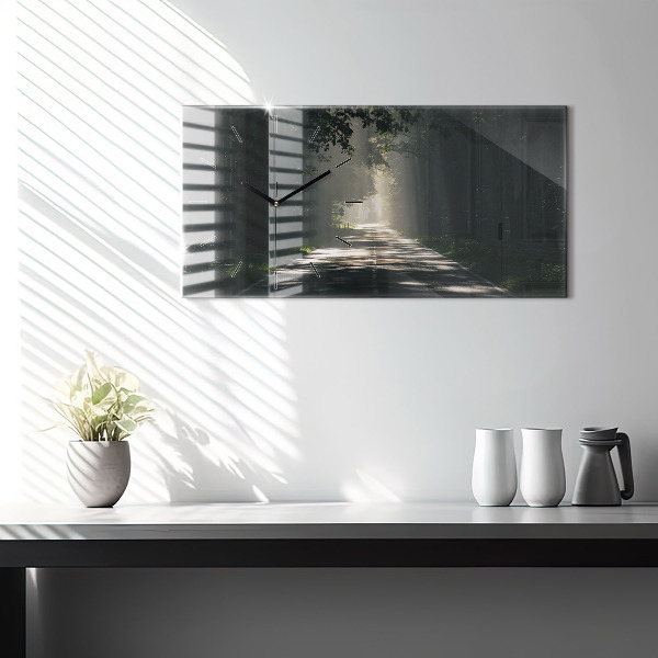 Orologi orizzontali Strada forestale e strisce di sole