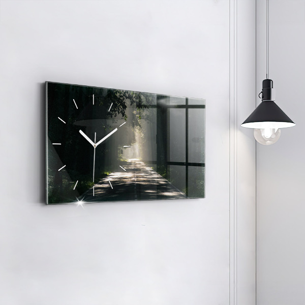 Orologi orizzontali Strada forestale e strisce di sole