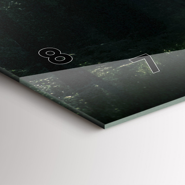 Orologi orizzontali Strada forestale e strisce di sole