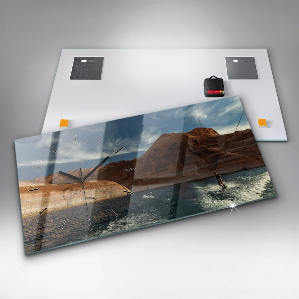 Orologi orizzontali Persona sugli sci d'acqua