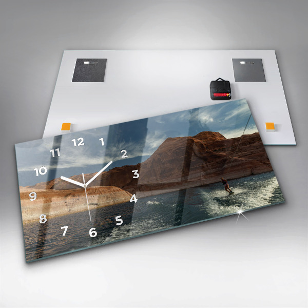 Orologi orizzontali Persona sugli sci d'acqua