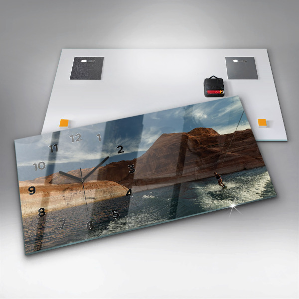 Orologi orizzontali Persona sugli sci d'acqua