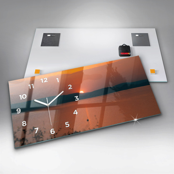 Orologi orizzontali Lago Balaton di sera