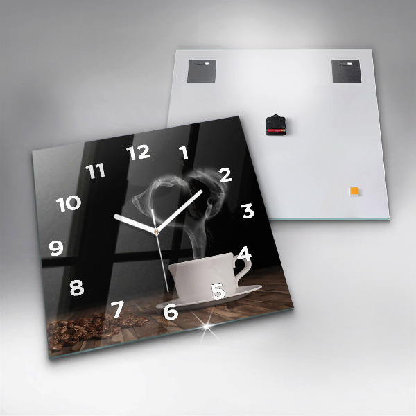 Orologio quadrato Una tazza di caffè caldo