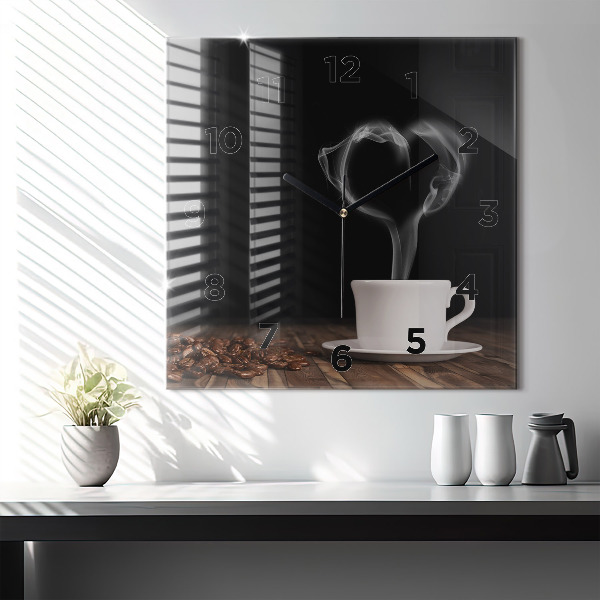 Orologio quadrato Una tazza di caffè caldo