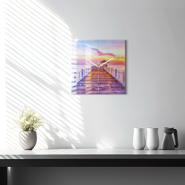 Orologio quadrato Il ponte del porto di sera